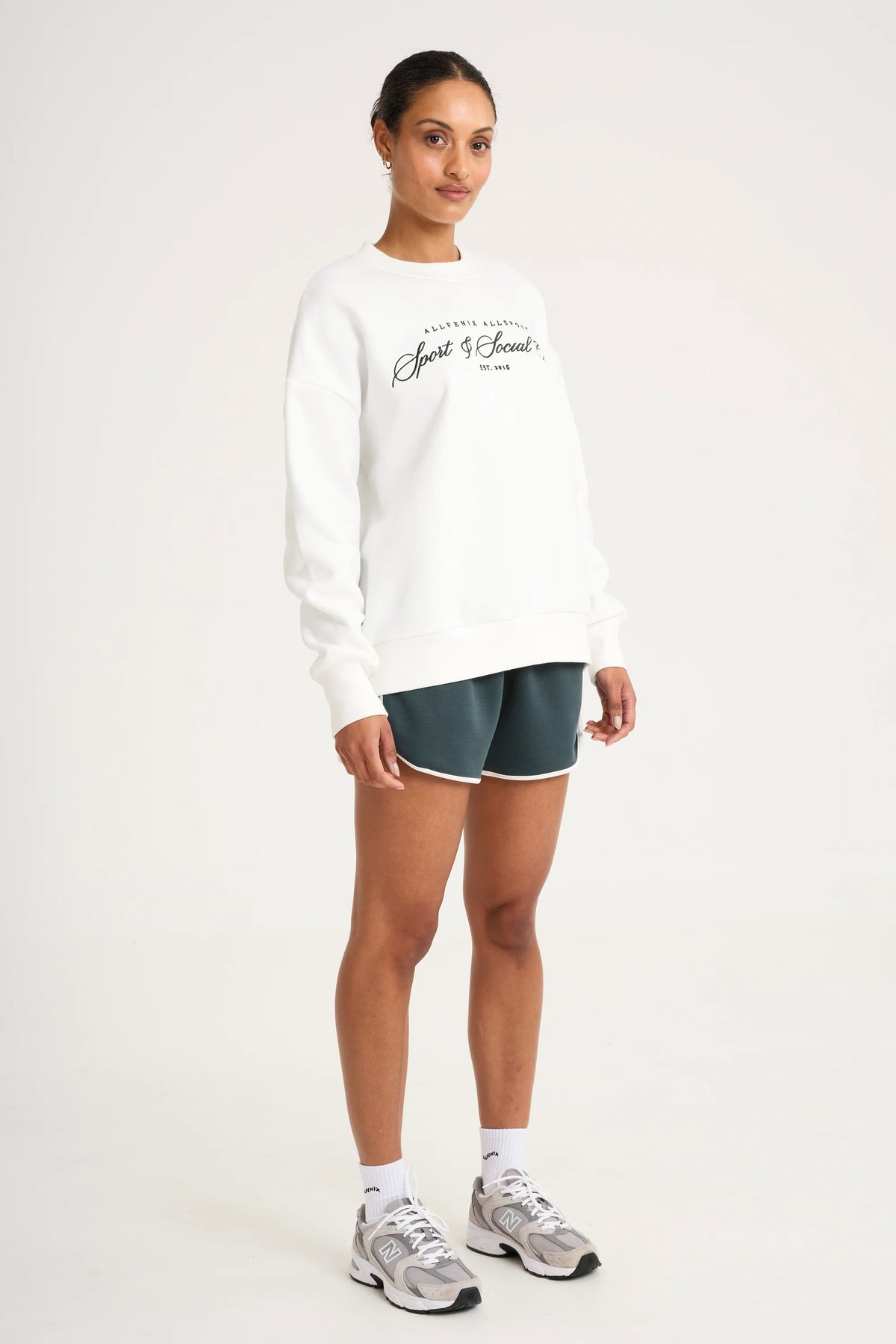 Collegiate Graphic Crew Neck Jumper (White)
