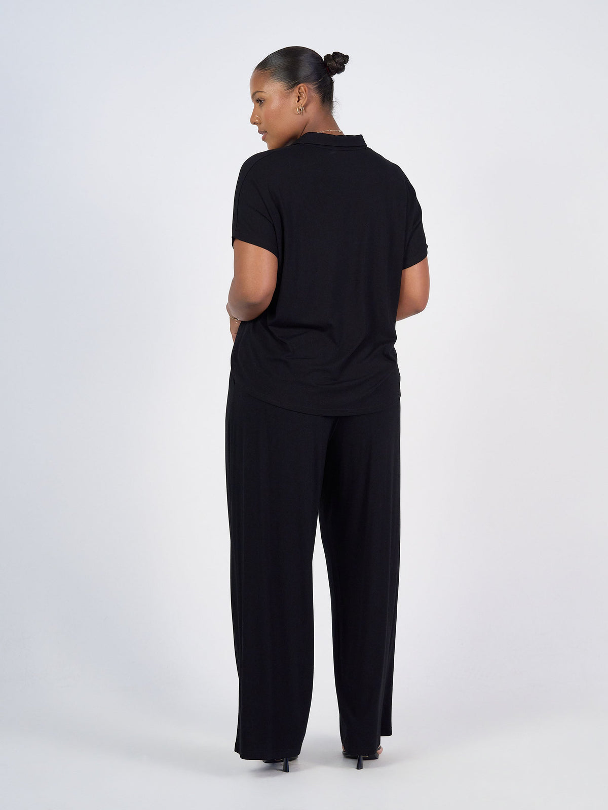 Lou Lou Rush Bamboo Short Sleeve Collared Polo (Black)