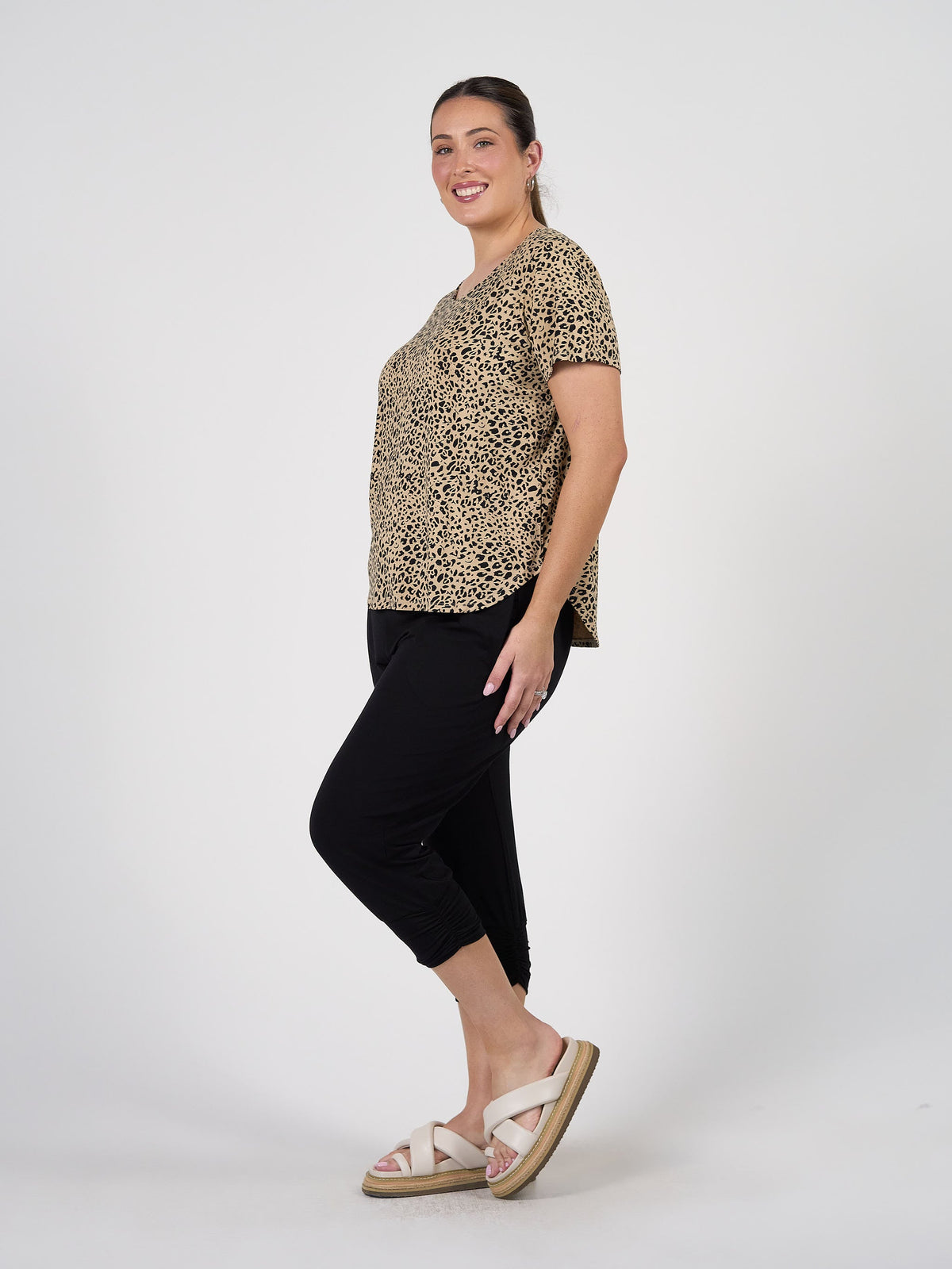 Lou Lou Janis Short Sleeve Bamboo T-Shirt (Brown Leopard)