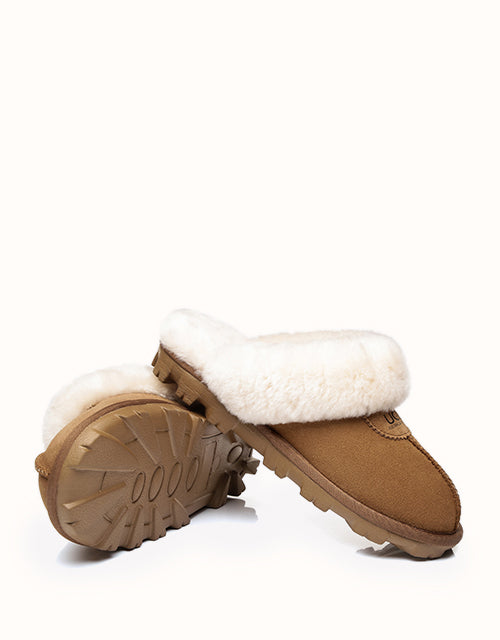 Ugg AUSTRALIAN SHEPHERD® Waffle Slippers (Chestnut)