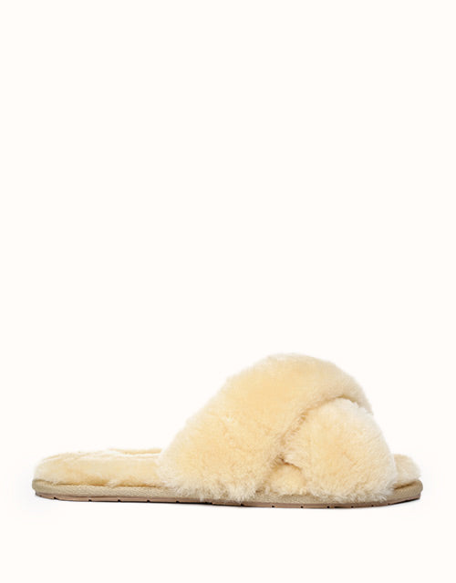 Image of Slippers. Product name - AUSTRALIAN SHEPHERD® LINTY Slippers in Cream colour by brand - Australian Shepherd