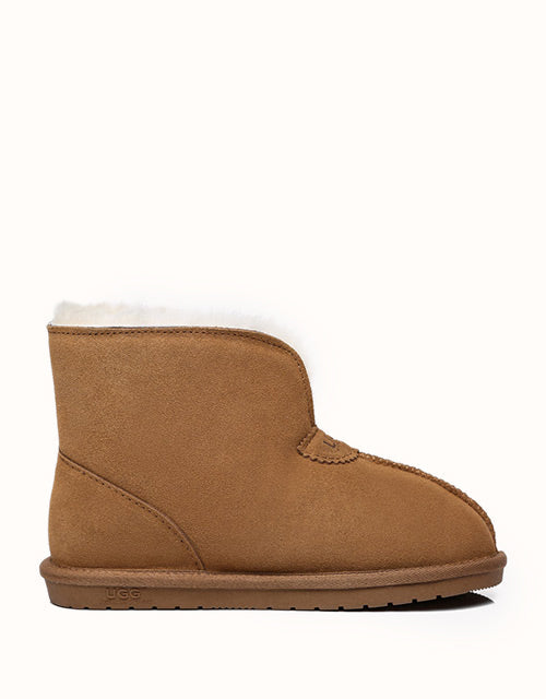 Image of Slippers. Product name - AUSTRALIAN SHEPHERD® Ankle Slippers in Black colour by brand - Ugg Australian Shepherd