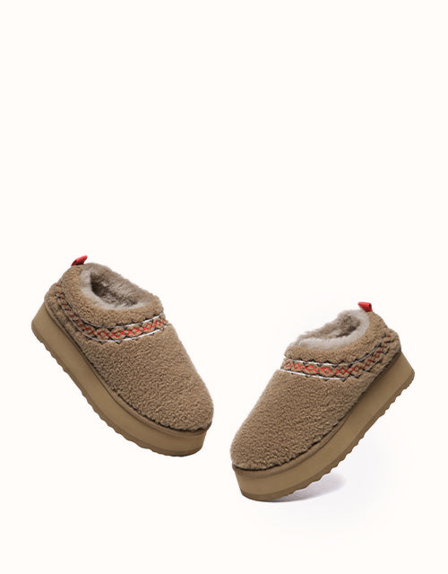 Ugg AUSTRALIAN SHEPHERD® Madge Slippers (Brown)