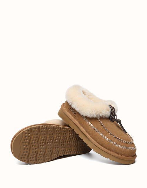 Ugg AUSTRALIAN SHEPHERD® Draco Moccasins (Chestnut)