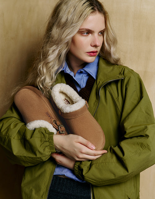 Ugg AUSTRALIAN SHEPHERD® Pulsey Slippers (Chestnut)
