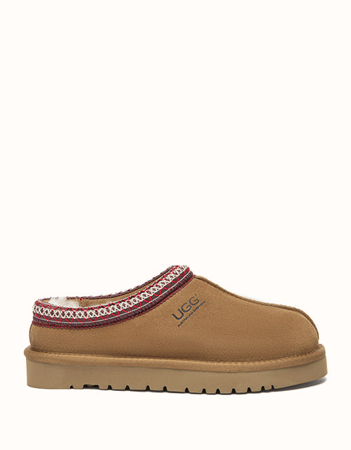 Image of Slippers. Product name - AUSTRALIAN SHEPHERD® Tay Slippers in Chestnut/Red colour by brand - Ugg Australian Shepherd