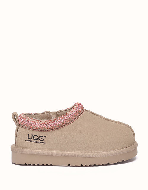 Image of Slippers. Product name - AUSTRALIAN SHEPHERD® Tay Kids Slippers in Olive Brown colour by brand - Ugg Australian Shepherd