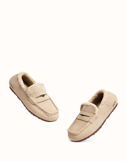 Ugg AUSTRALIAN SHEPHERD® Lomero Moccasins (Sand)