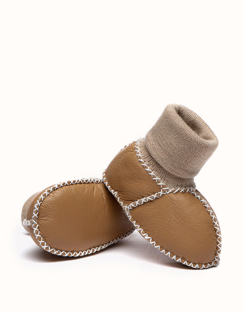 AUSTRALIAN SHEPHERD® Baby Erin With Warmer Bootie (Chestnut)