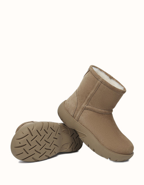 Ugg AUSTRALIAN SHEPHERD® Salma Short Boots (Chestnut)