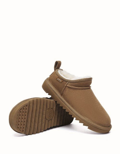 Ugg AUSTRALIAN SHEPHERD® Mini Nano Classic Boots (Chestnut)