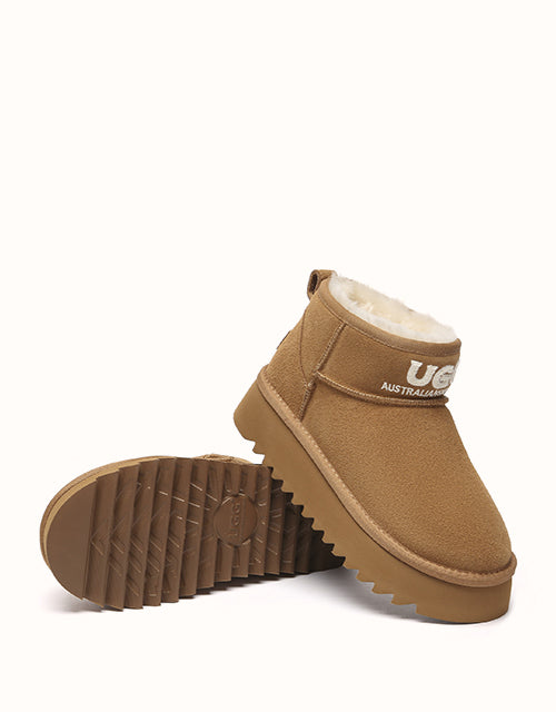 Ugg AUSTRALIAN SHEPHERD® Helia Platform Boots (Chestnut)