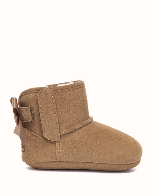 Image of Boots. Product name - AUSTRALIAN SHEPHERD® Ribelle Baby Bootie in Chestnut colour by brand - Ugg Australian Shepherd