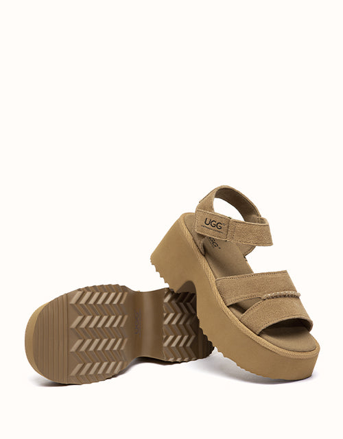 Ugg Australian Shepherd® Eive Sandals (Chestnut)