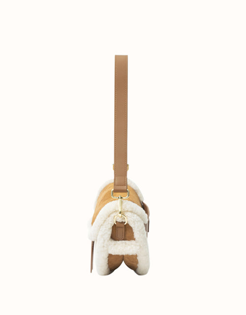 Ugg AUSTRALIAN SHEPHERD® Saddle Bag (Chestnut)