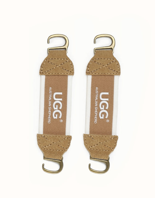 Image of a model wearing Shorts. Product name - AUSTRALIAN SHEPHERD® Short Removable Elastic Band in Brown colour by brand - Ugg Australian Shepherd