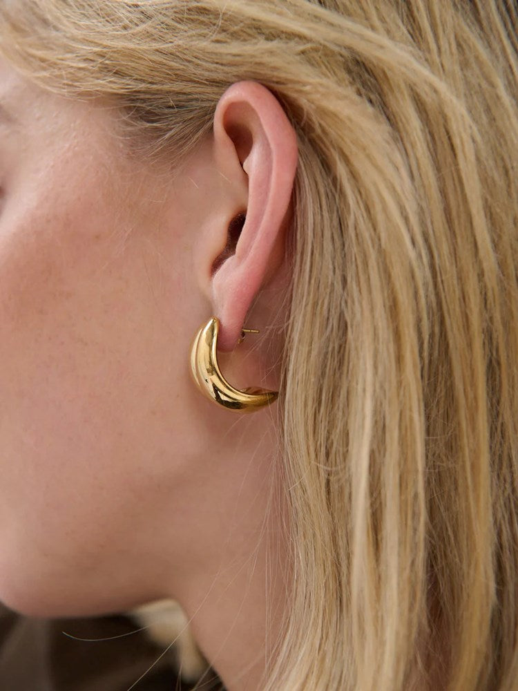 Sass Clothing Jenni Statement Earrings (Gold)