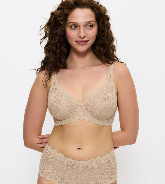 Image of Bras. Productname: Triumph Amourette Wired Bra in Beige colour by brand - Triumph