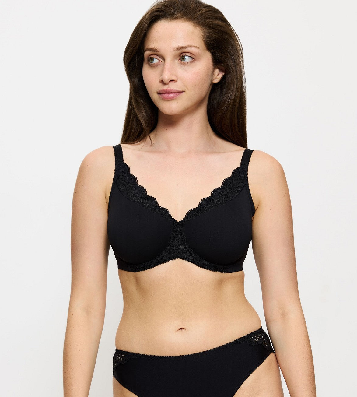 Image of Bras. Productname: Triumph Amourette Wired Minimiser Bra in Black colour by brand - Triumph