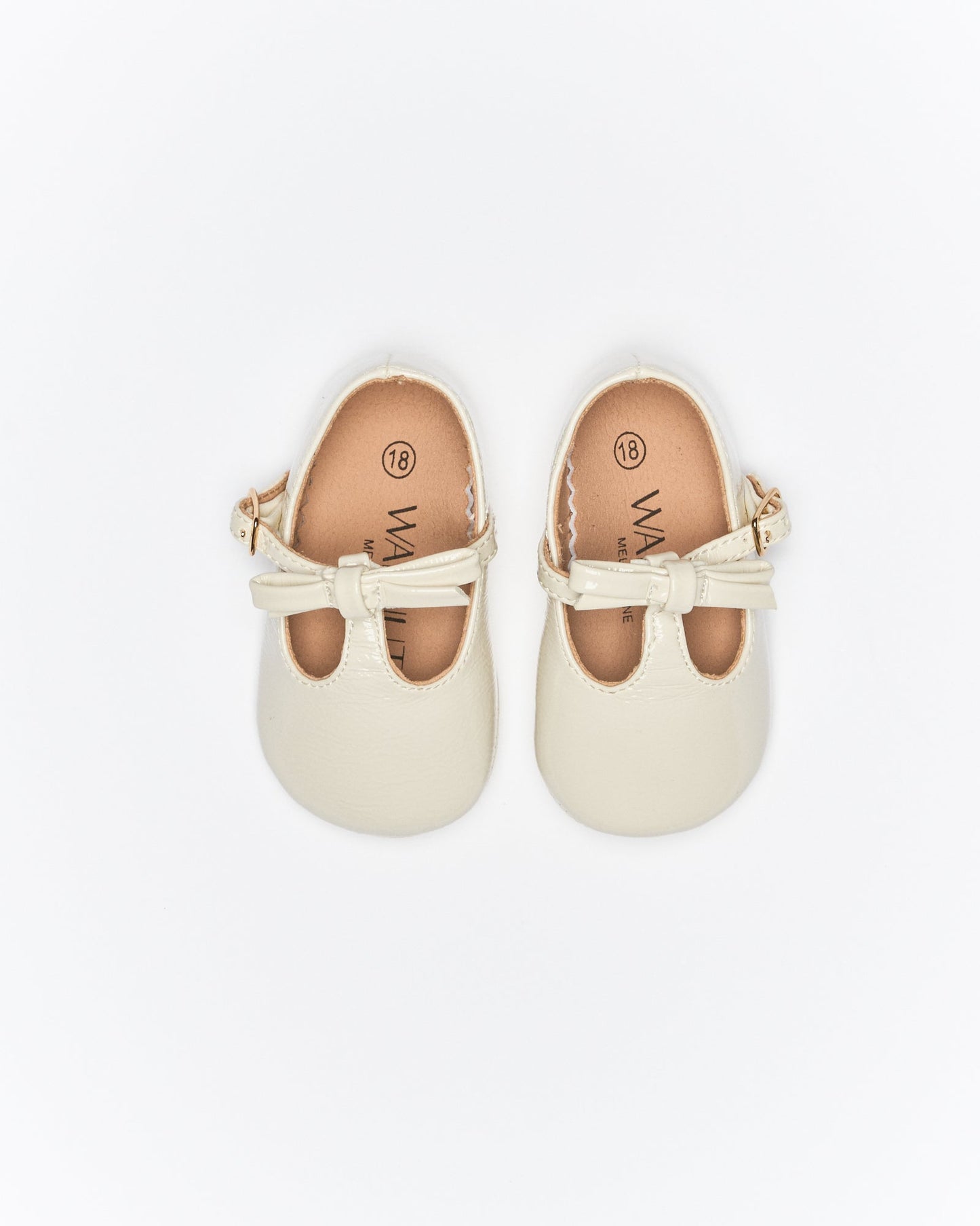 Walnut Melbourne Aria Mini Ballet (Cream)