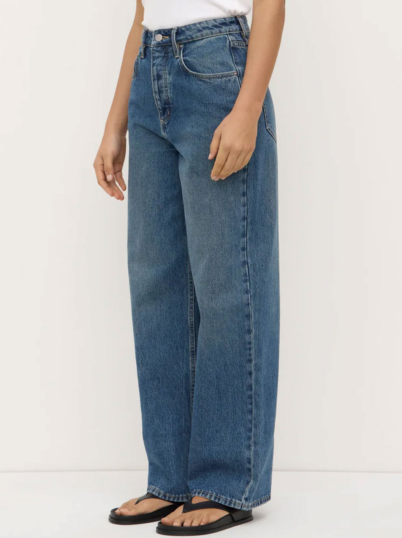 ASSEMBLY LABEL OVERSIZED HIGH RISE JEAN (Dark Indigo)