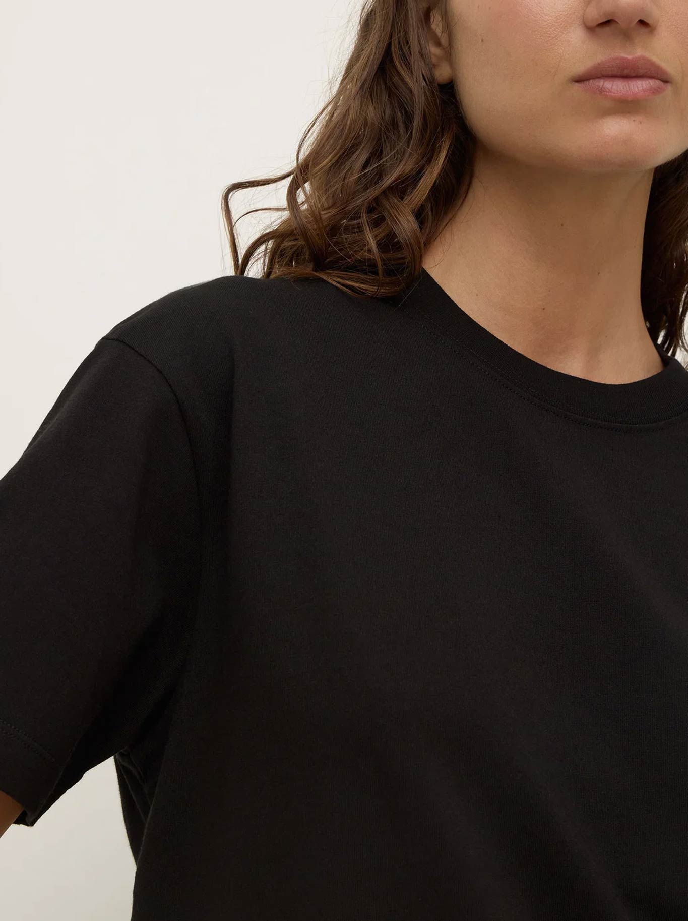 ASSEMBLY LABEL ORGANIC BASE TEE (Black)