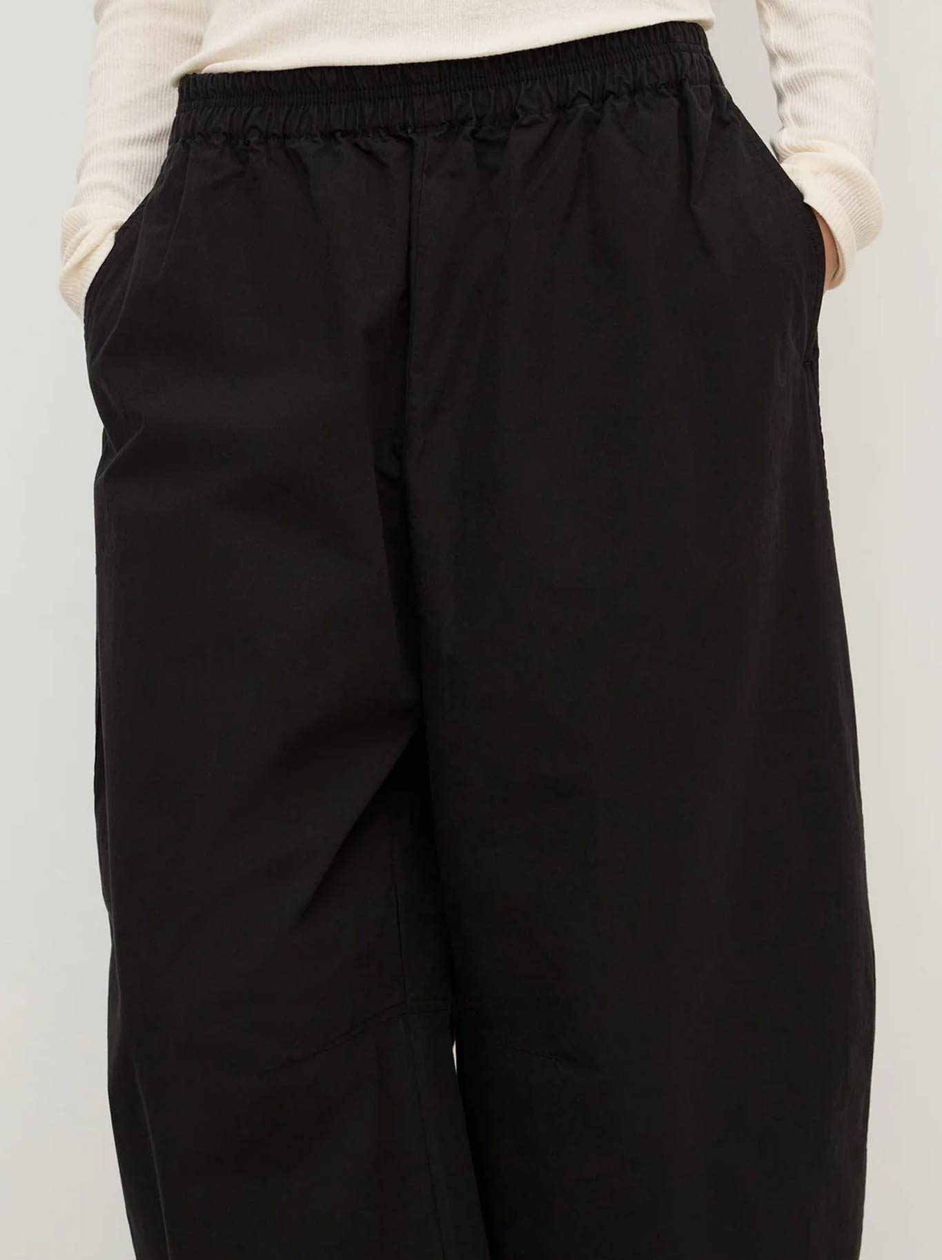 ASSEMBLY LABEL LOLA BARREL PANT (Black)