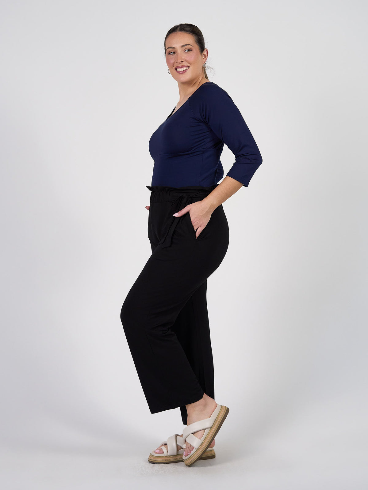 Lou Lou Ava 3/4 Sleeve Cropped Bamboo Top (Navy)