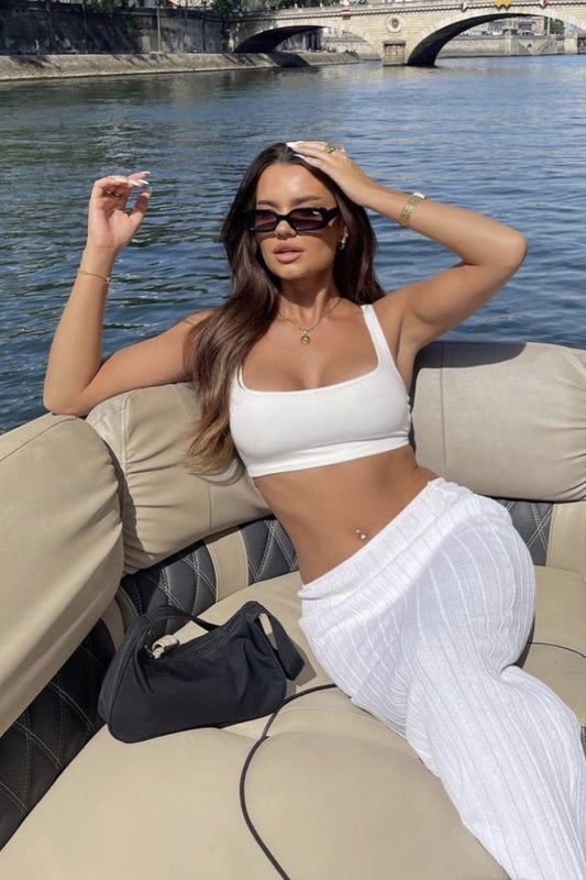 Image of a model wearing Skirts. Productname: SNDYS BAHA RIBBED SKIRT in White colour by brand - SNDYS