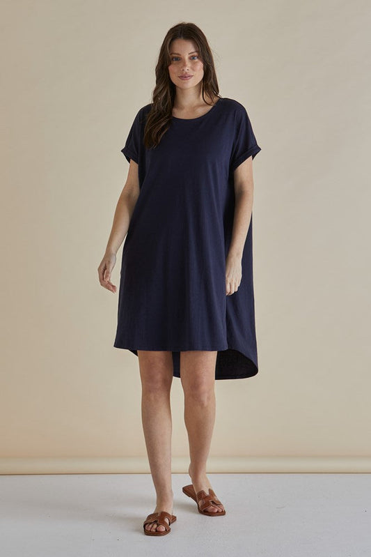 Image of a model wearing Tops. Productname: Betty Basics Maxine T-Shirt Dress Coal in Coal colour by brand - Betty Basics