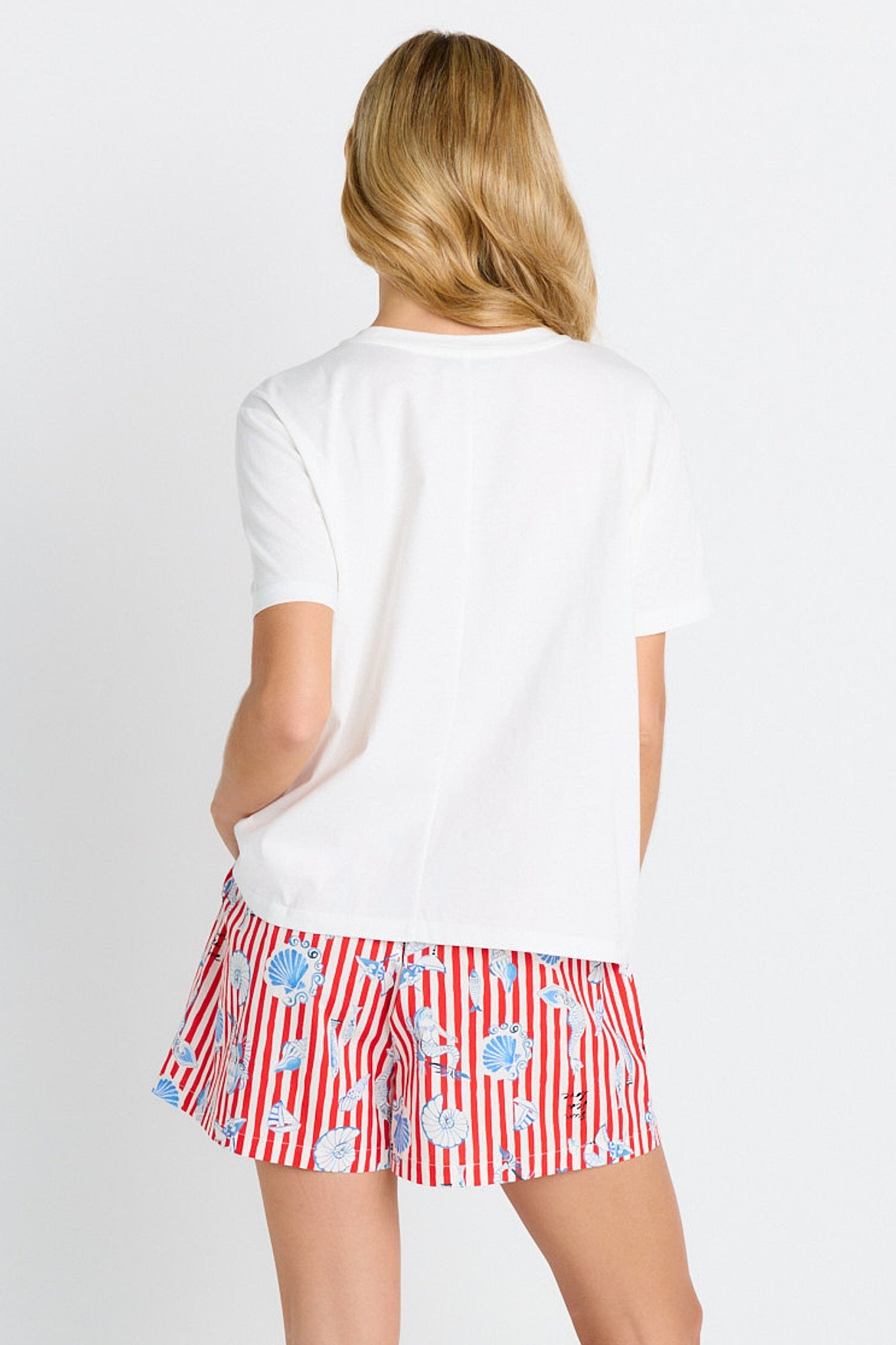 Betty Basics Ellia Crew Tee (Sun, Sea, Love Print)