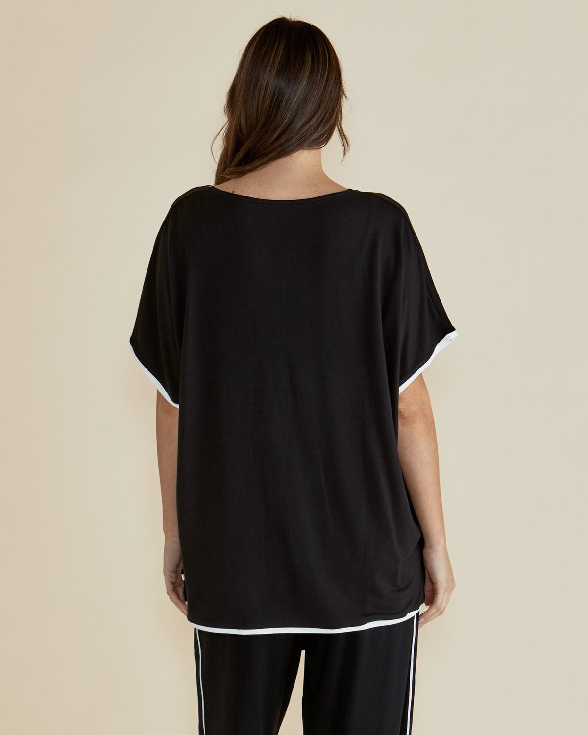 Betty Basics Clara V-Neck Tee (Black)
