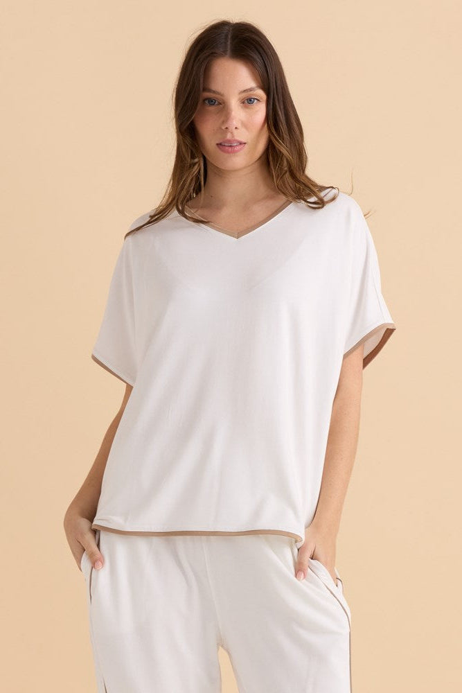 Image of a model wearing Tops. Productname: Betty Basics Clara Tee White/Beige in White/Beige colour by brand - Betty Basics