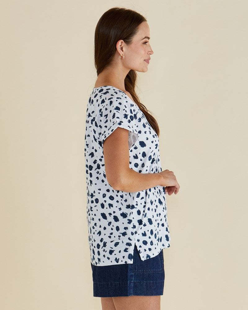 Betty Basics Ayla V-Neck Tee (Spot Print)