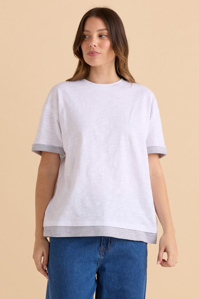 Image of a model wearing Tops. Productname: Betty Basics Boyfriend Tee White in White colour by brand - Betty Basics