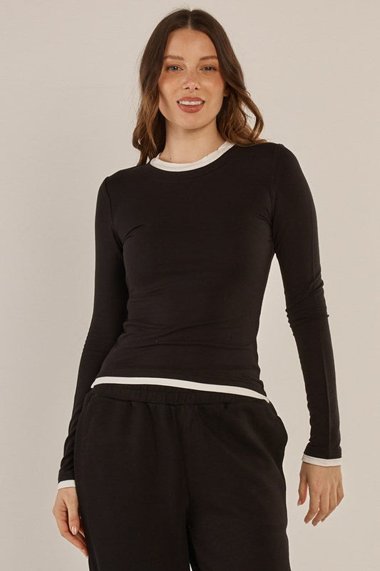 Image of T-Shirts. Productname: Betty Basics Cloud Tee Black in Black colour by brand - Betty Basics