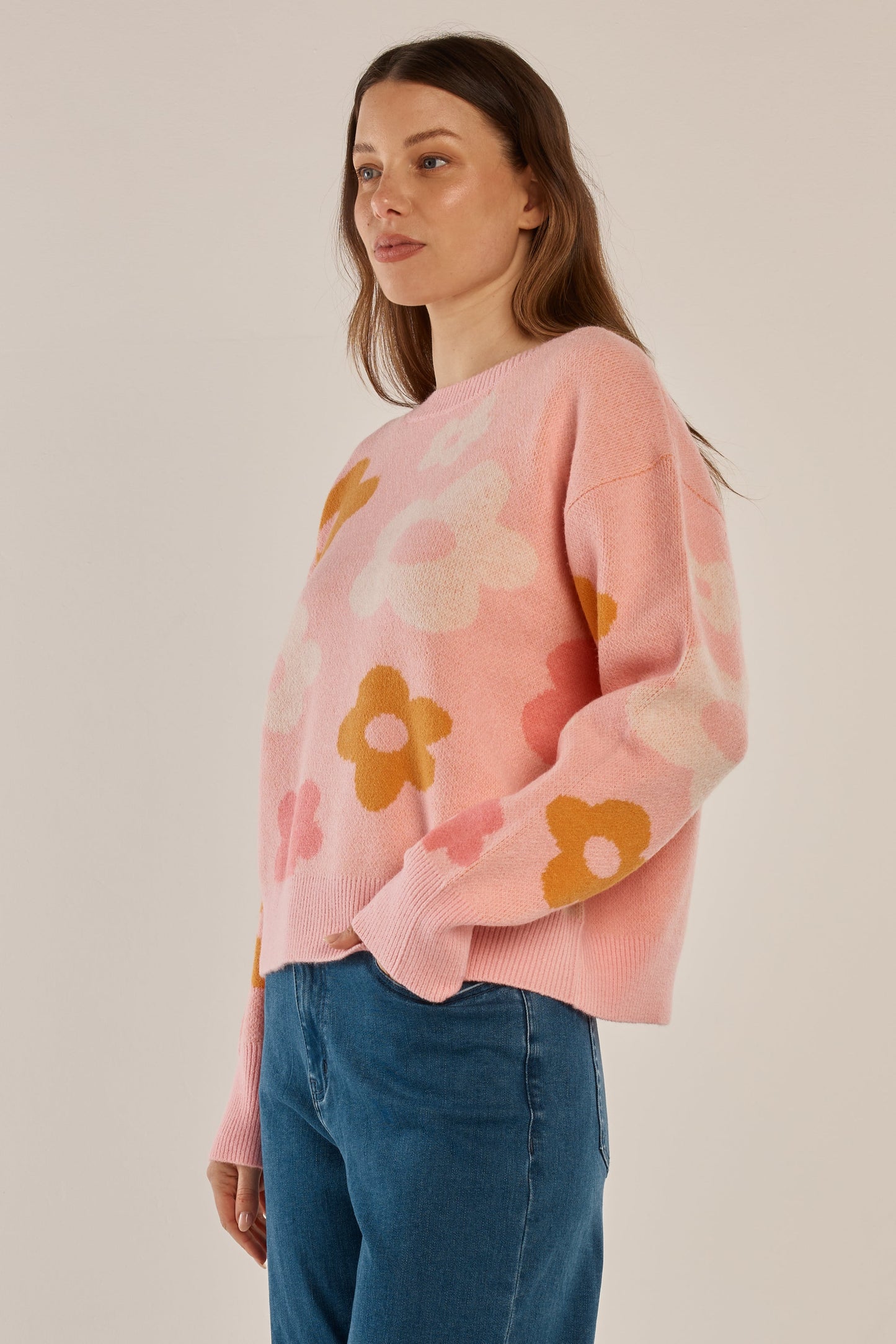 Betty Basics Leonie Knit Sweater (Jacquard Flowers)