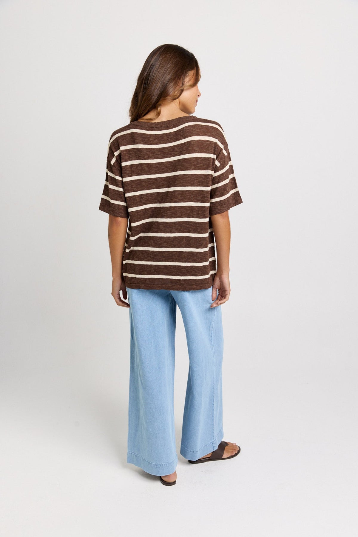 Betty Basics Aries V-Neck Knit Top (Chocolate)