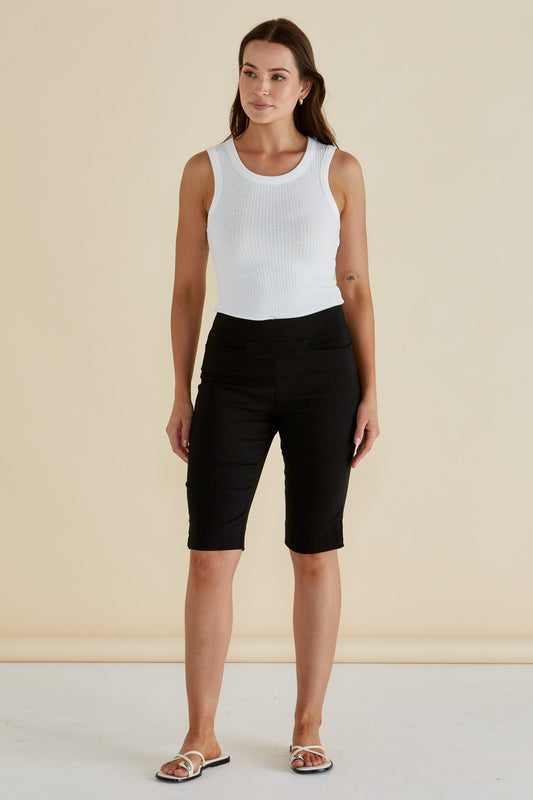Betty Basics Bermuda Bengaline Short (Black)