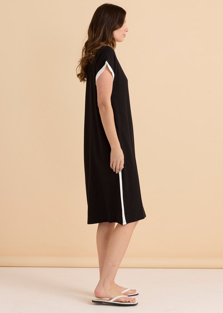 Betty Basics Tula T-Shirt Dress (Black/White)