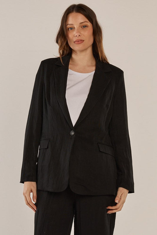 Image of a model wearing Outerwear. Productname: Betty Basics Sutton Blazer Black in Black colour by brand - Betty Basics