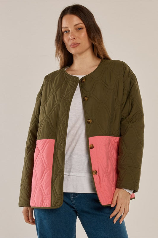 Image of a model wearing Outerwear. Productname: Betty Basics Quincy Jacket Khaki/Pink in Khaki/Pink colour by brand - Betty Basics