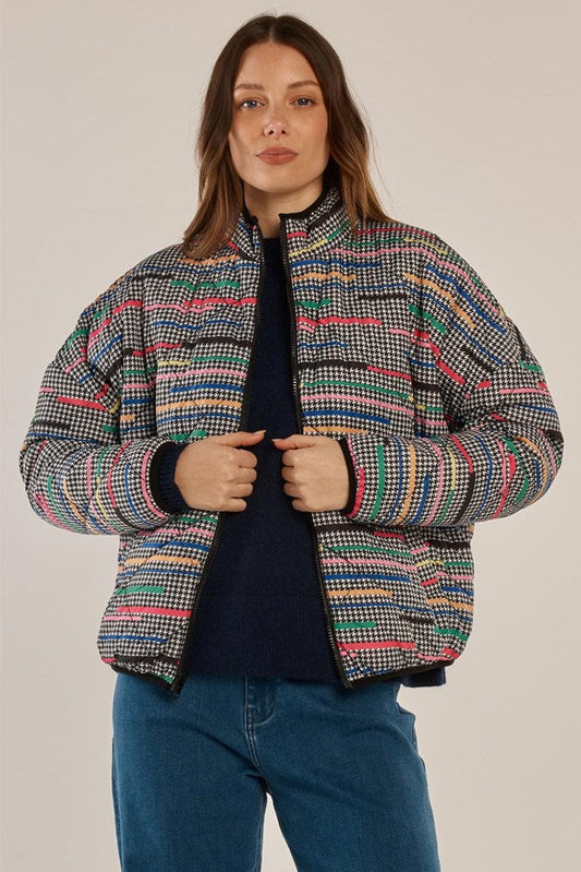 Image of a model wearing Outerwear. Productname: Betty Basics Finch Reversible Jacket Rainbow Houndstooth/Black in Rainbow Houndstooth/Black colour by brand - Betty Basics