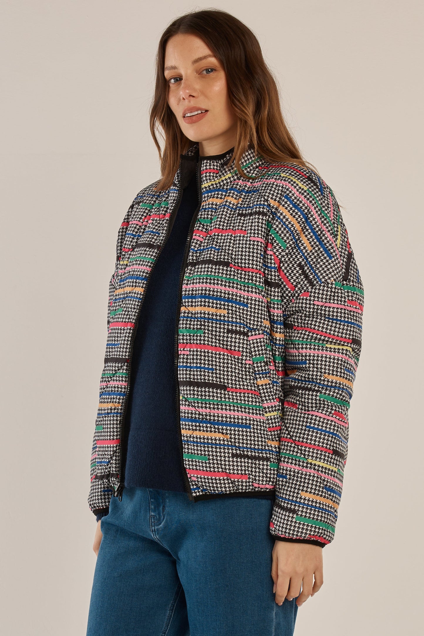 Betty Basics Finch Reversible Jacket (Rainbow Houndstooth/Black)