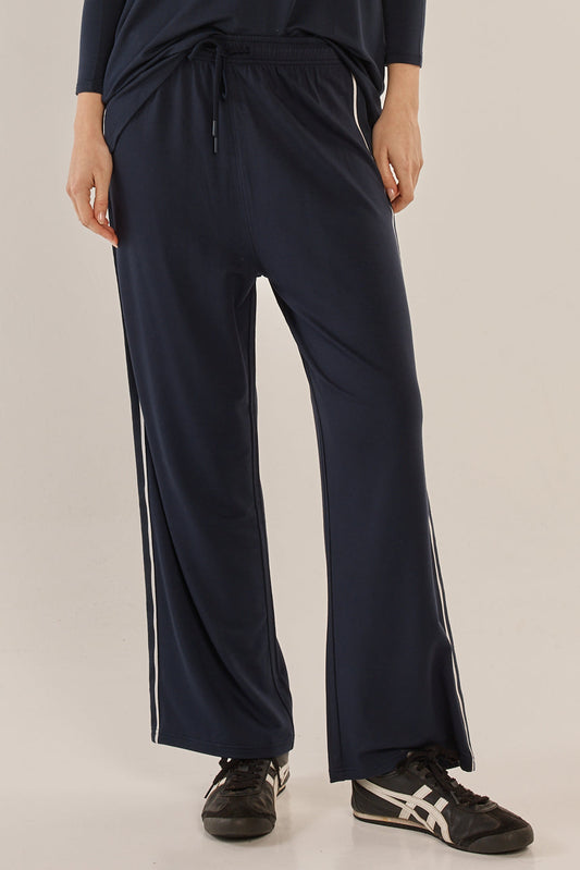 Betty Basics Evelyn Wide Leg Jogger (Navy)