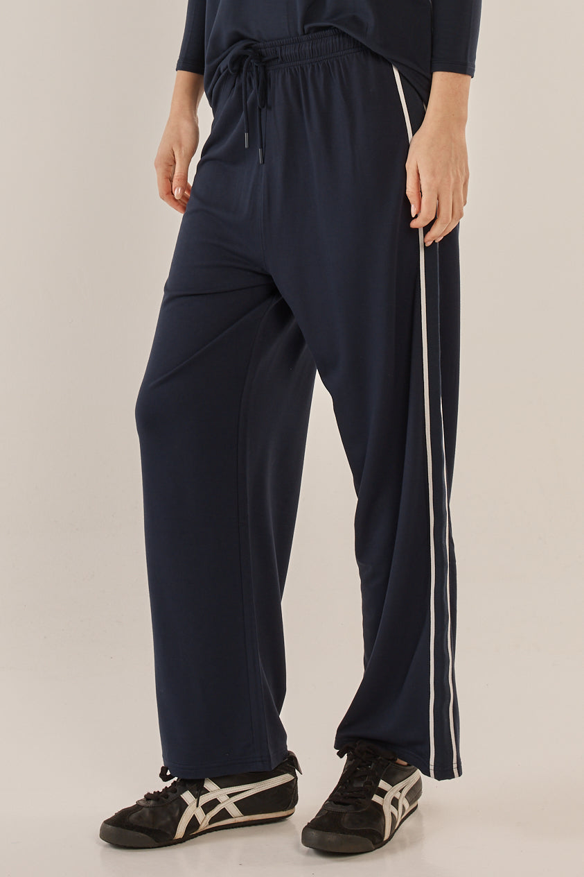 Betty Basics Evelyn Wide Leg Jogger (Navy)