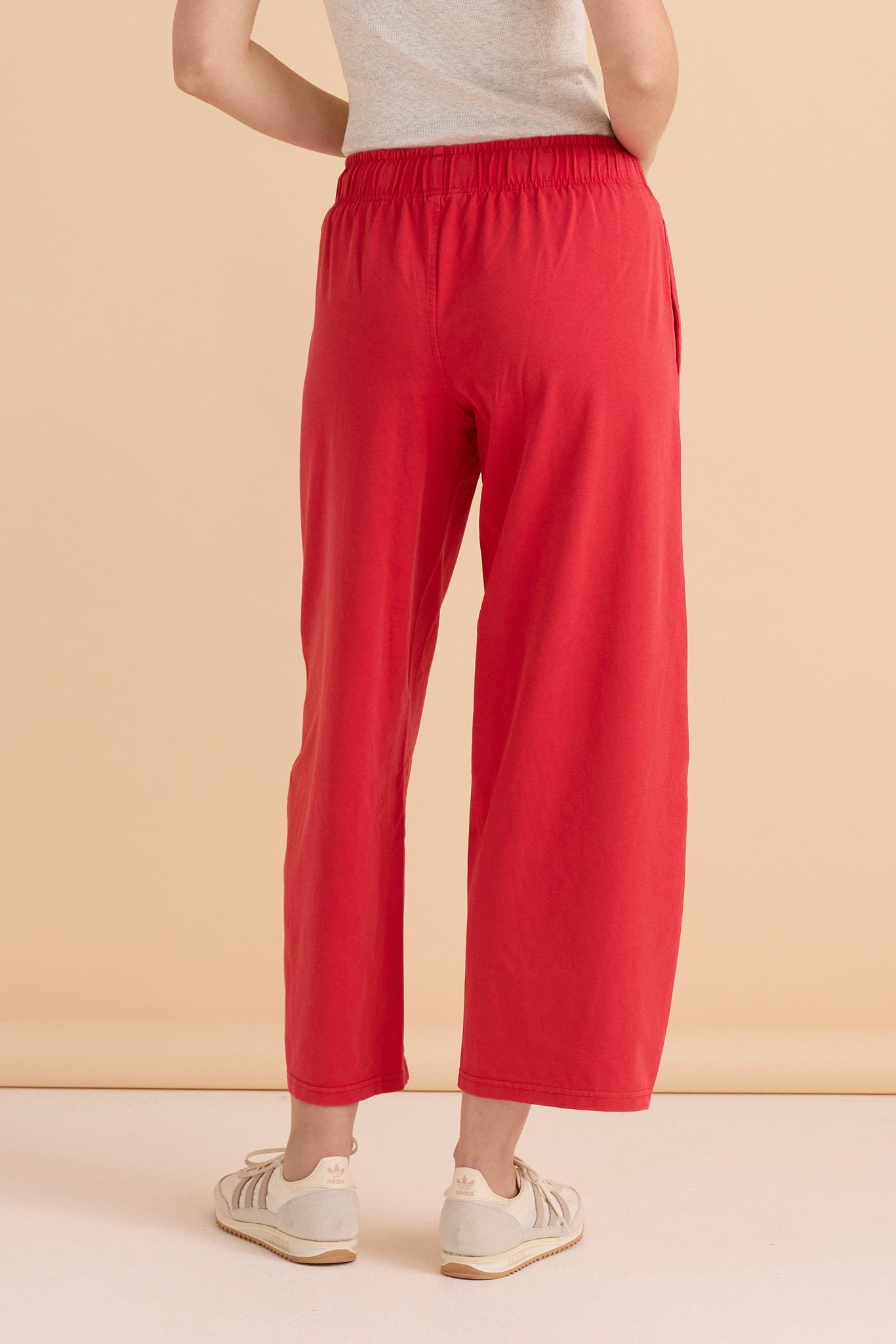 Betty Basics Barrel Leg Sweatpant (Red)