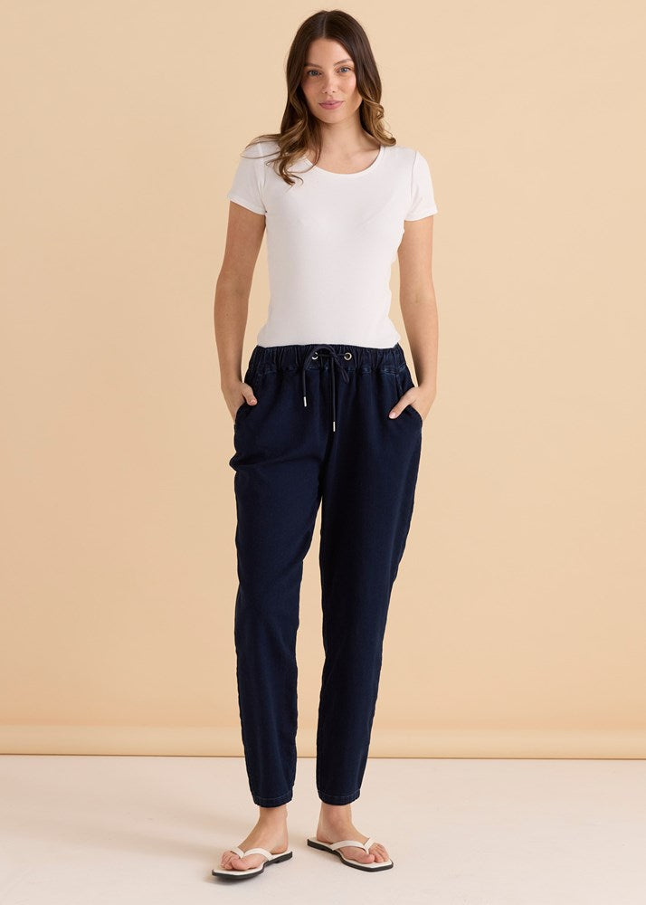 Image of Jeans. Productname: Betty Basics Brooks Jean Dark Blue Wash in Dark Blue Wash colour by brand - Betty Basics