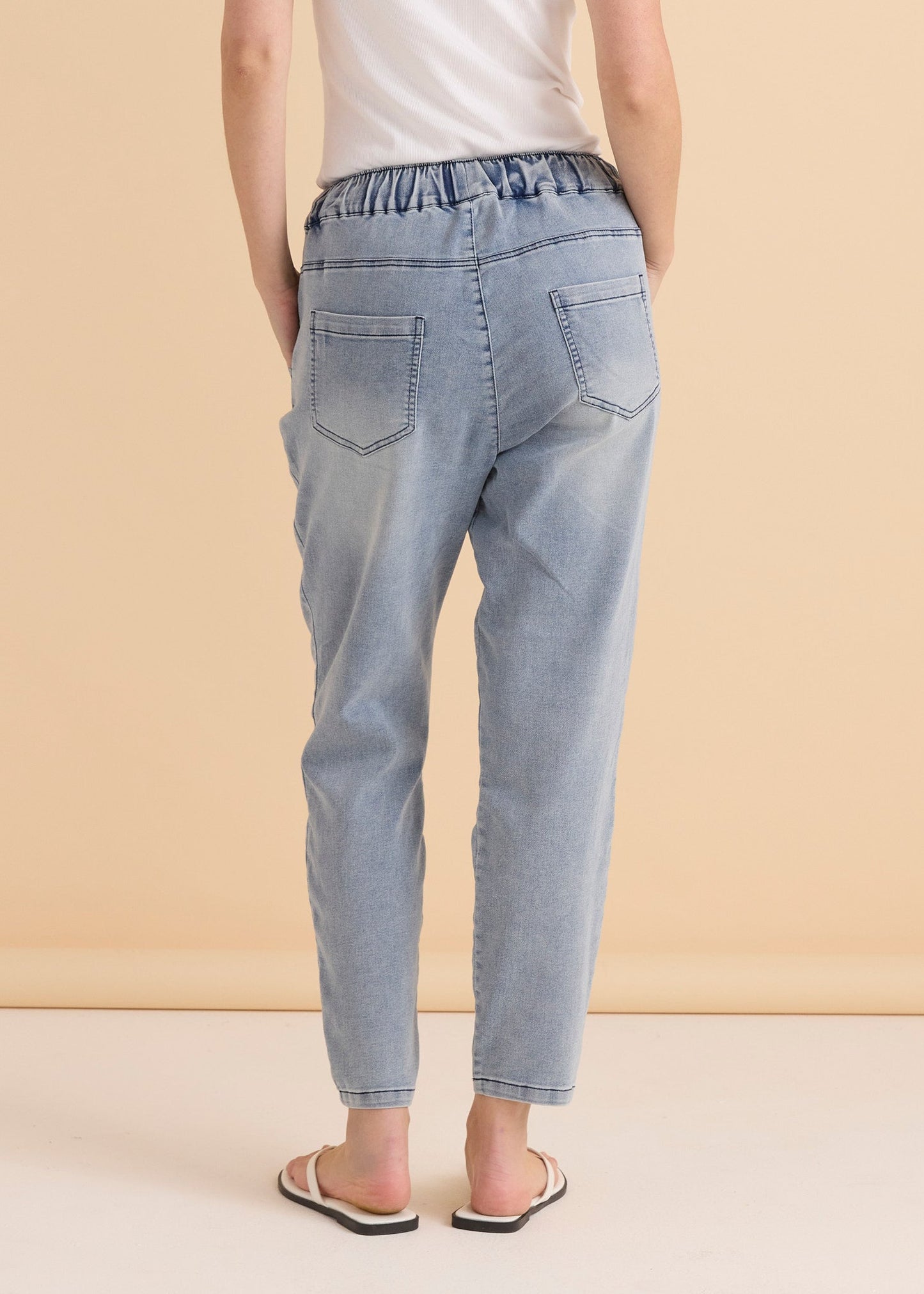 Betty Basics Brooks Jean (Light Blue Wash)