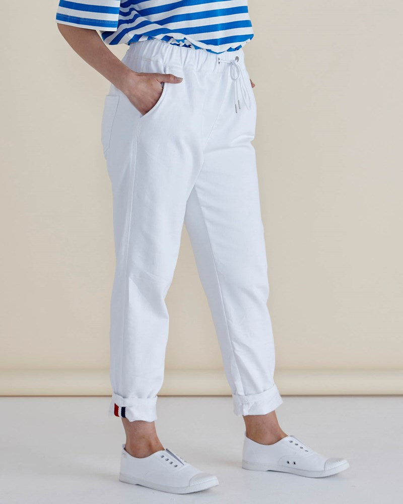 Betty Basics Brooks Jean (Snow White)